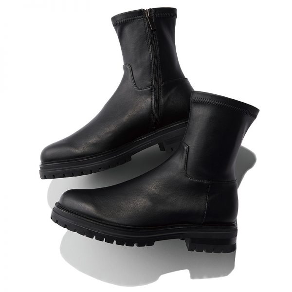 使える「黒ショートブーツ」徹底比較！