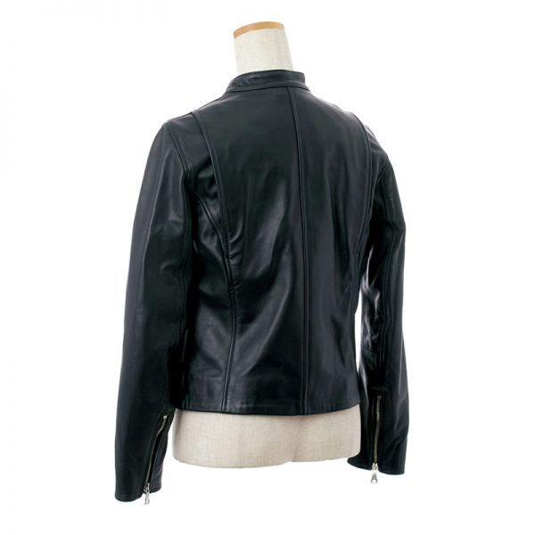 【HERNO,MARNI他】50代が選ぶ、今買うべきブランドの新名品リスト éclat2025年11月号特集