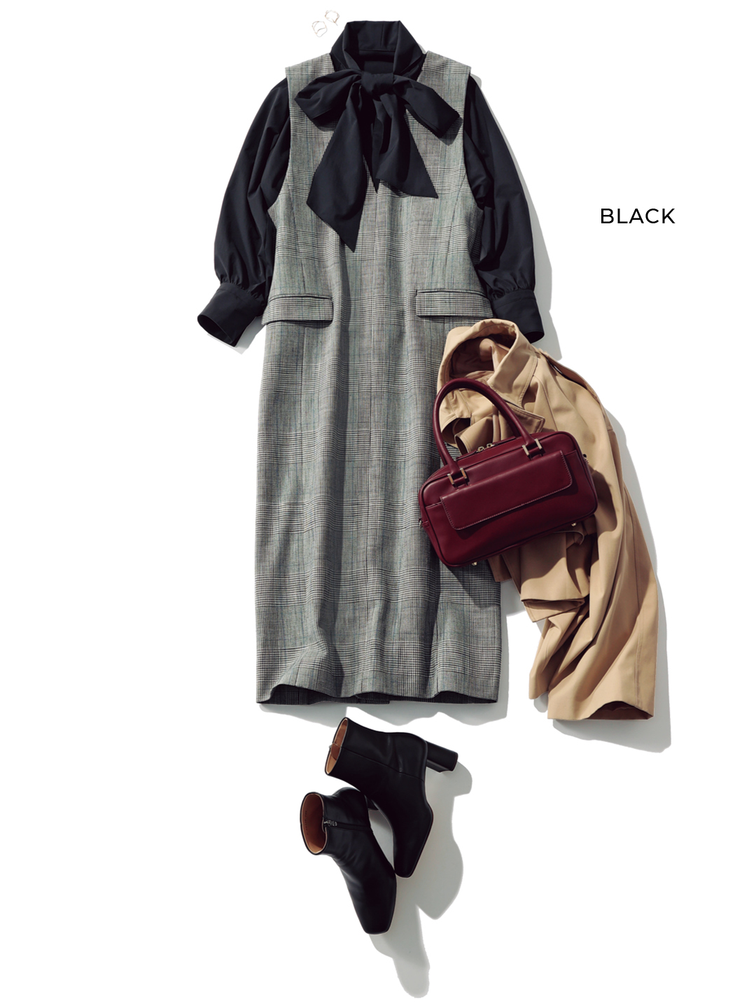 エムセブンデイズのボウタイブラウスコーデ