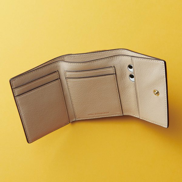 「ANYA HINDMARCH」の小型パースが機能的で可愛い！　Marisol11月号2025年特集