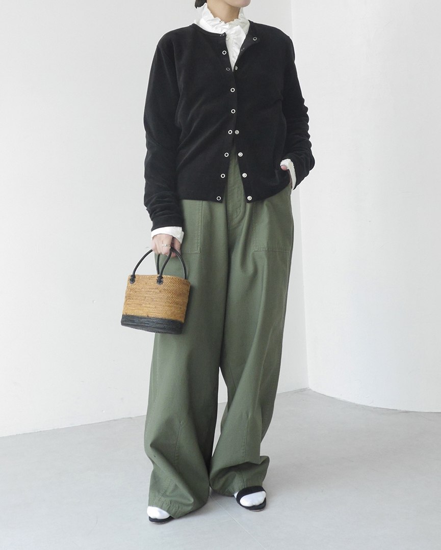 秋準備は「ベロア」から。羽織るだけで旬顔になれるカーディガン【12closet】