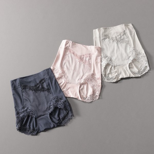 BRADELIS New York peace【販路限定】アクセントレース ヒップアップショーツ【接触冷感・吸汗速乾】￥2,200