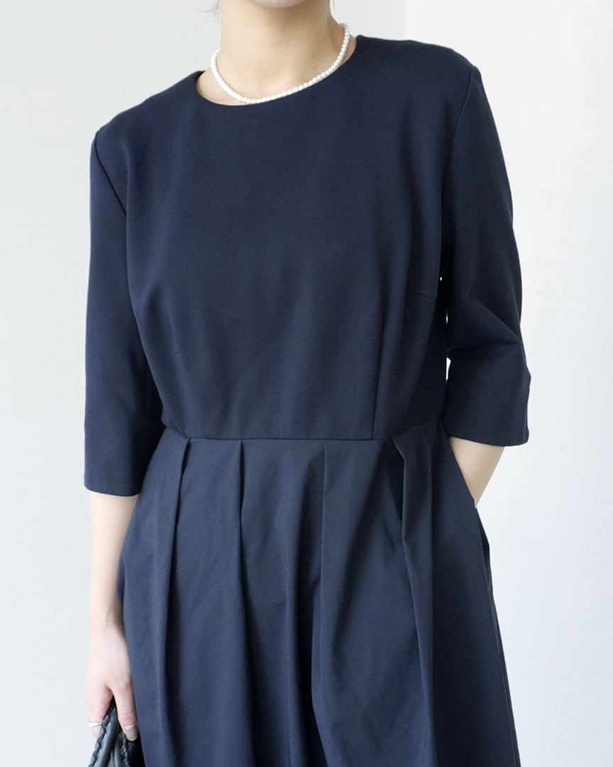 スタッフがリアルに着てみました！高橋夏果さんコラボ「撥水スマートコクーンドレス」【12closet】