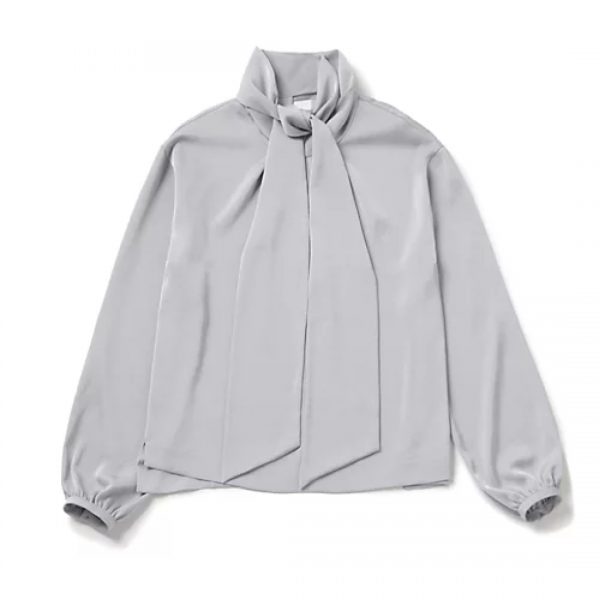 エムセブンデイズの2WAY艶ボウタイブラウス