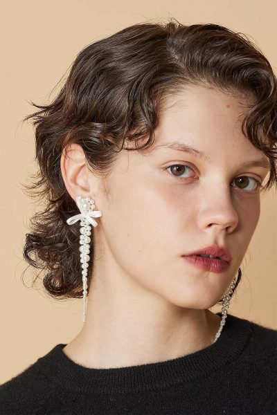 SIMONE ROCHAPETITE BOW DETAIL DRIP EARRINGS￥67,100