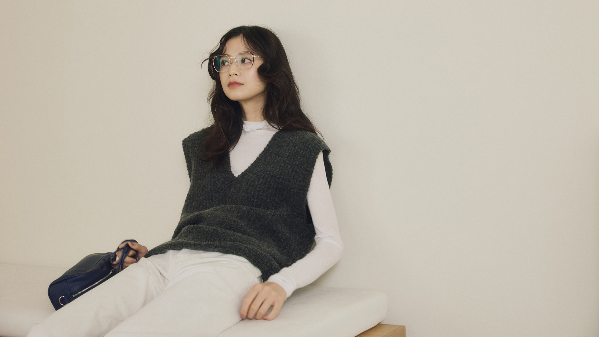 【suadeo】秋支度、ブークレーニットベストでマンネリ打破！ | GOOD THINGS Vol.80