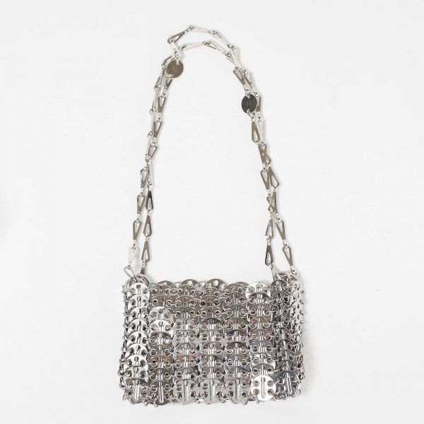 【50代スカートコーデ】品よく華やか。ホテルランチで着映えるきちんとコーデ