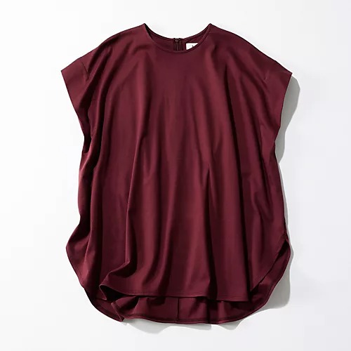 SACRAフレンチスリーブTシャツ￥17,600