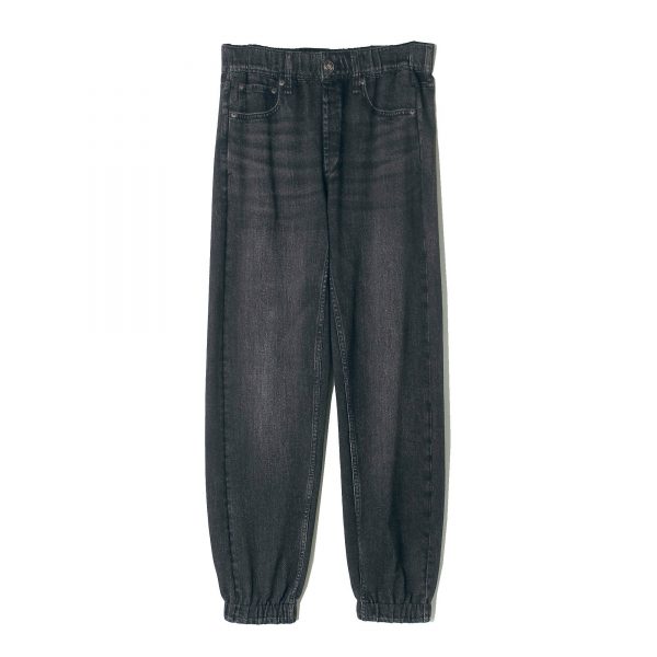 【50代スニーカー】なぜ人気？大人の服好きが選ぶ〈ノヴェスタ〉全モデル解説＆コーデ術