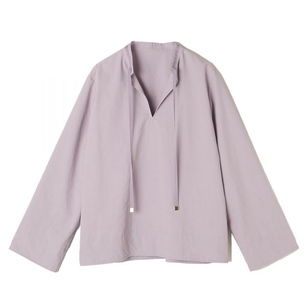 【50代スカートコーデ】品よく華やか。ホテルランチで着映えるきちんとコーデ