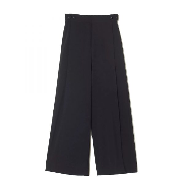 【50代パンツ】買えるのはエクラプレミアムだけ！究極のきれいめパンツでつくる品格コーデ10選