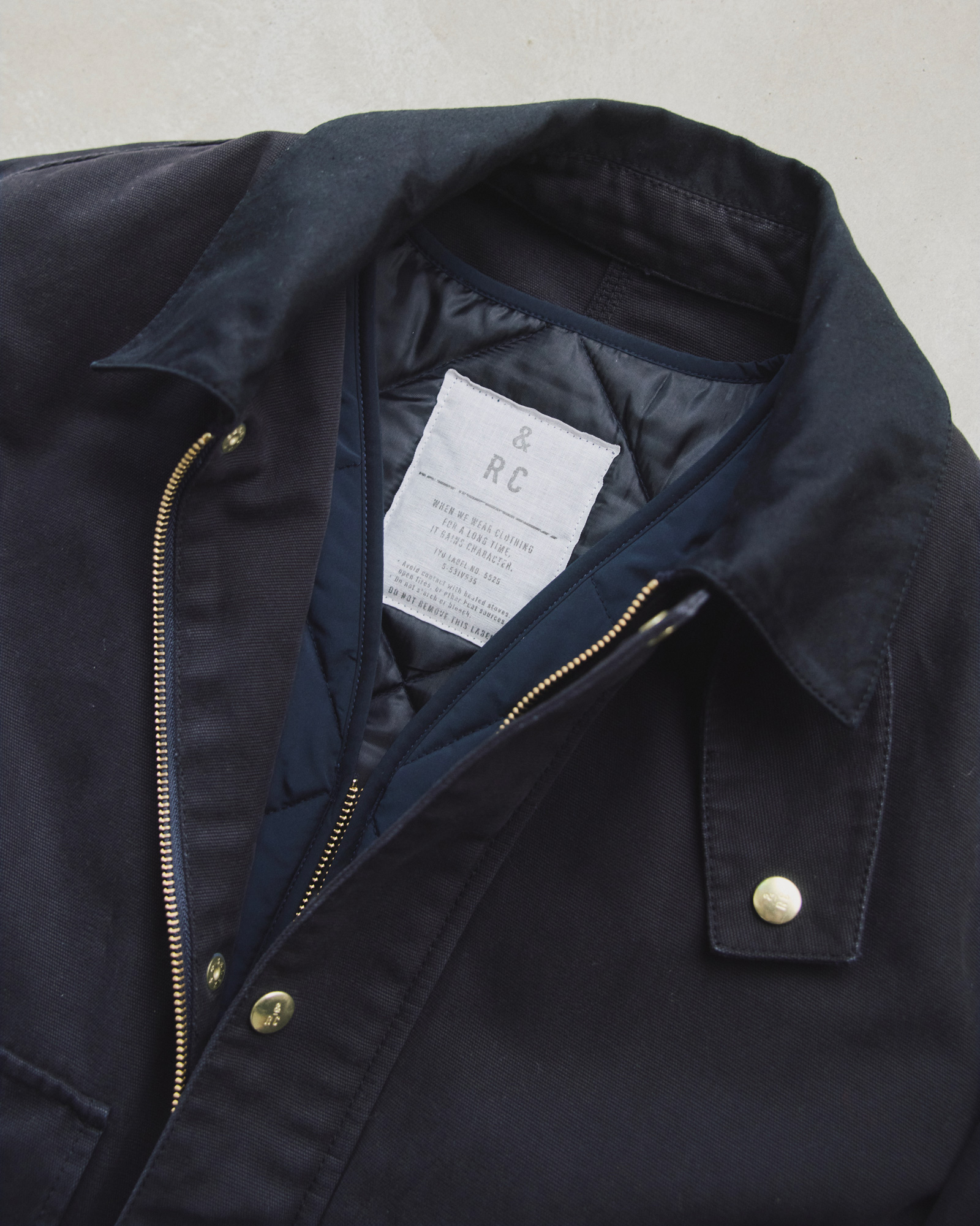 【Curensology】その時の気温に最適化！ 噂の4WAYブルゾンの限定色出ました | GOOD THINGS Vol.85