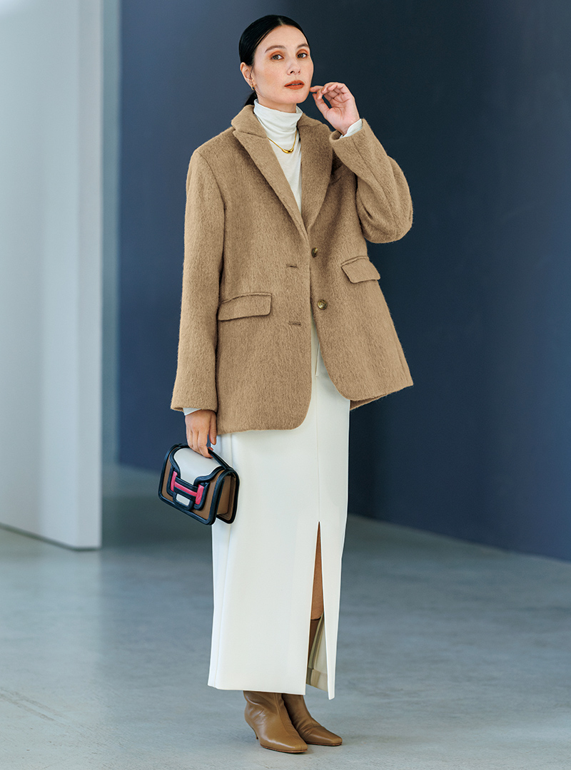 スタイリスト福田亜矢子さん× E by eclat 真冬まで活躍する理想のアウターが完成! éclat2025年12月号特集