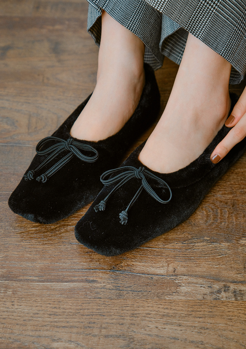 スニーカー・ブーツ・ローファーetc...足元からアップデート！今季の最愛シューズ、総まとめ