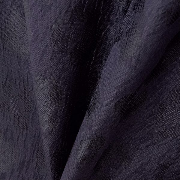 【50代 ファッション】「美シルエット」で映える、50代の日常着 éclat2025年12月号特集