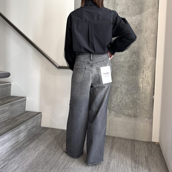 人気ブロガーbemiさん×Healthy DENIM コラボ第2弾！別注デニムをスタッフが身長別で履き比べ【40代ファッション】