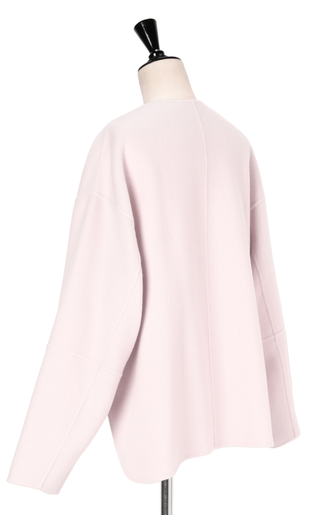 エムセブンデイズのふわ軽リバーショートコートサブカット