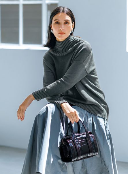 【50代 ファッション】「美シルエット」で映える、50代の日常着 éclat2025年12月号特集