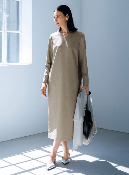 【50代 ファッション】「美シルエット」で映える、50代の日常着 éclat2025年12月号特集