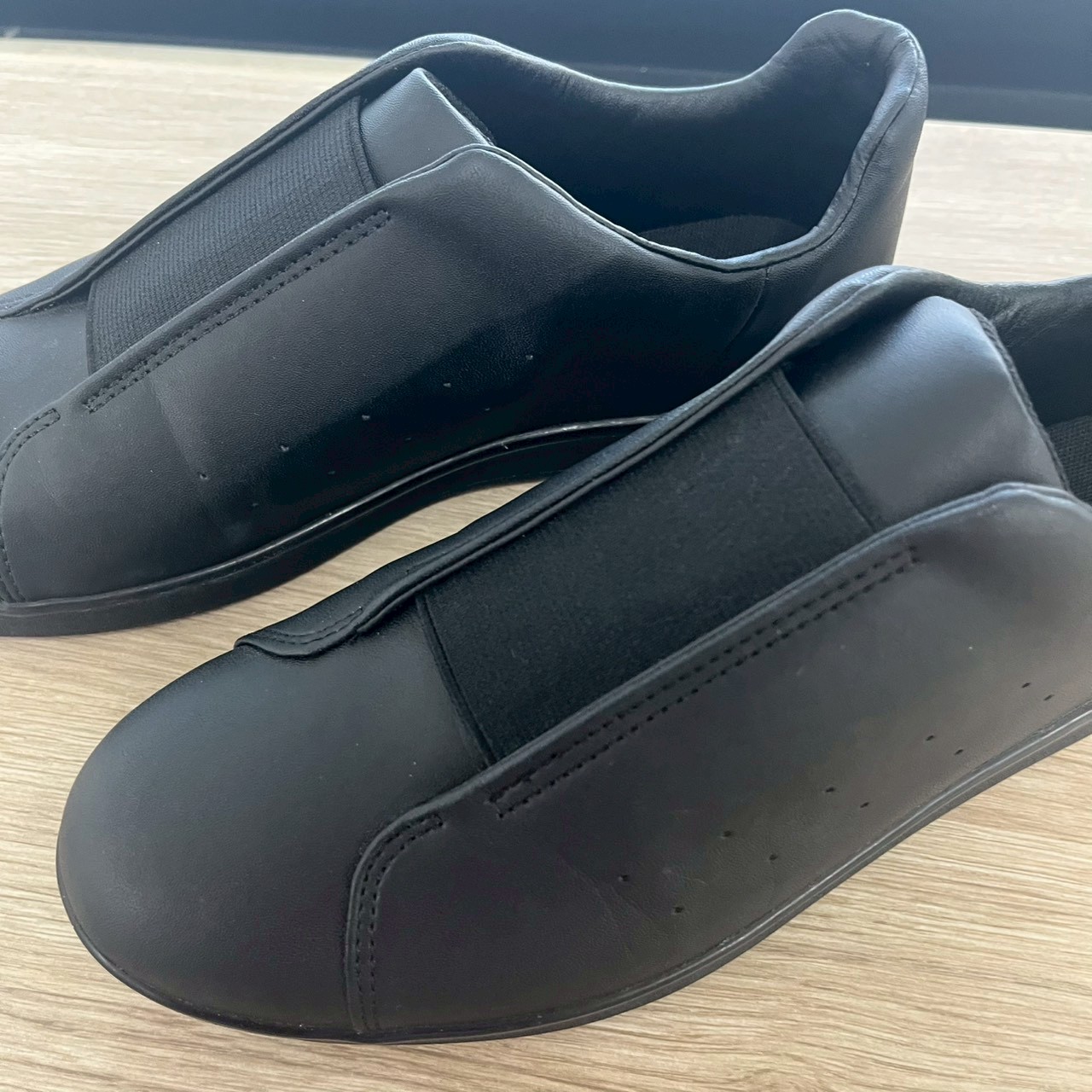 新登場！「プロ仕様の快適さを、日常に。」810s（エイトテンス）が大人カジュアルにちょうどいい理由#LEEマルシェ