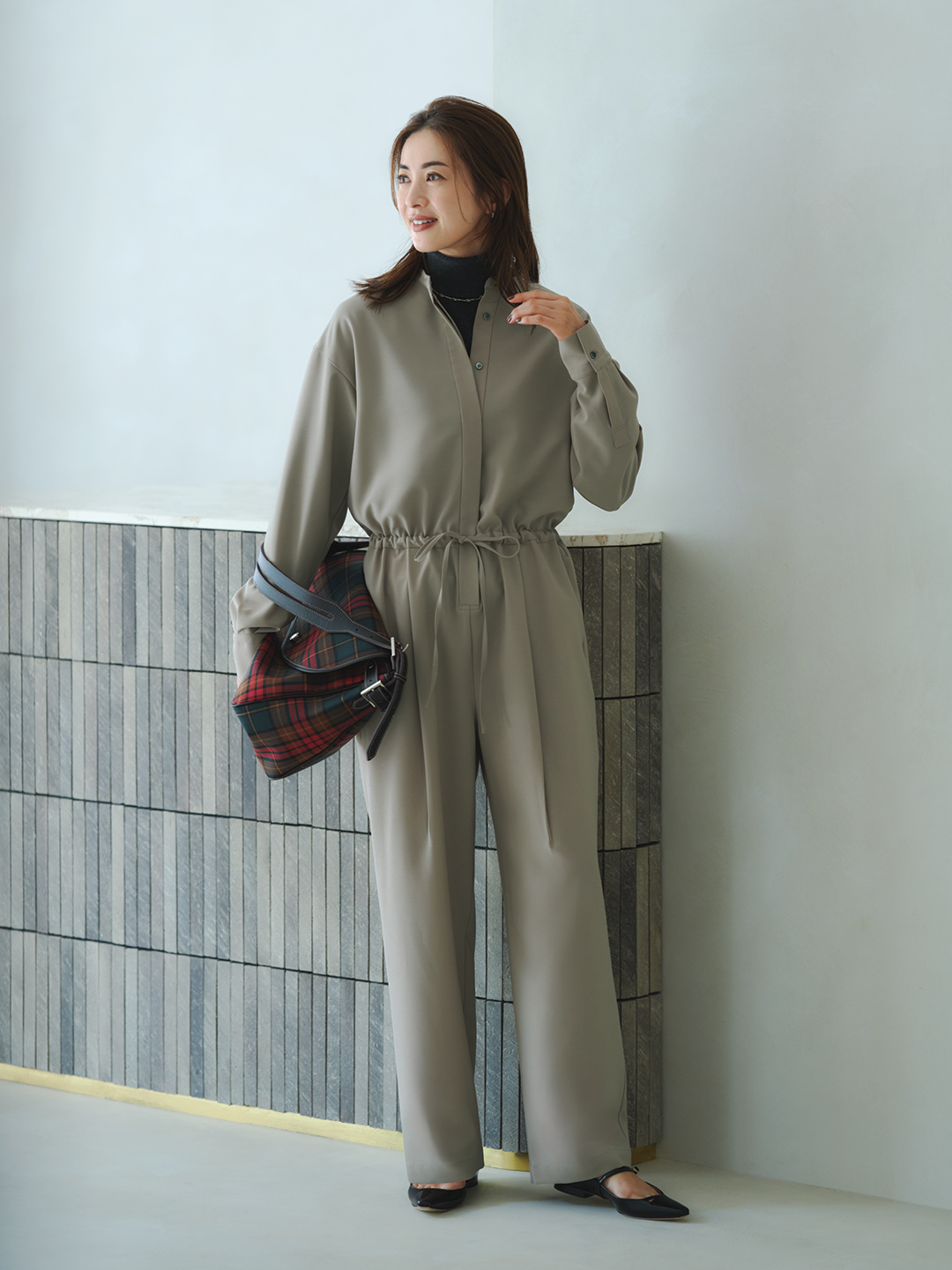 エムセブンデイズの【長袖】脚長見えオールインワンコーデ