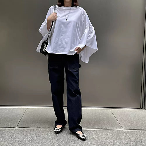 COGTHEBIGSMOKE
ギャザースリーブTシャツ
￥27,500