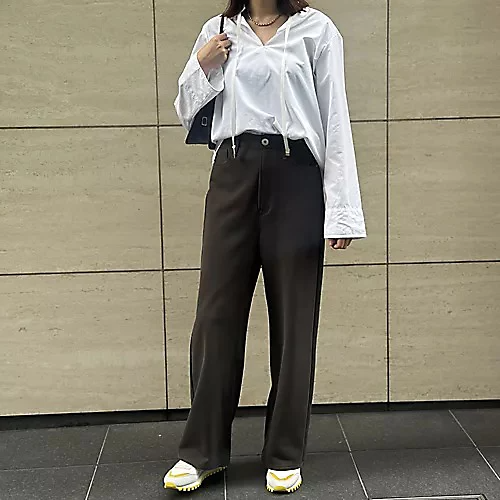 E by eclat
バンドカラーキーネックシャツ
￥17,600