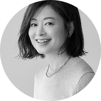 エディター三尋木奈保×CHIEKO+｜華リュクスなコラボアイテム誕生 éclat2025年12月号特集