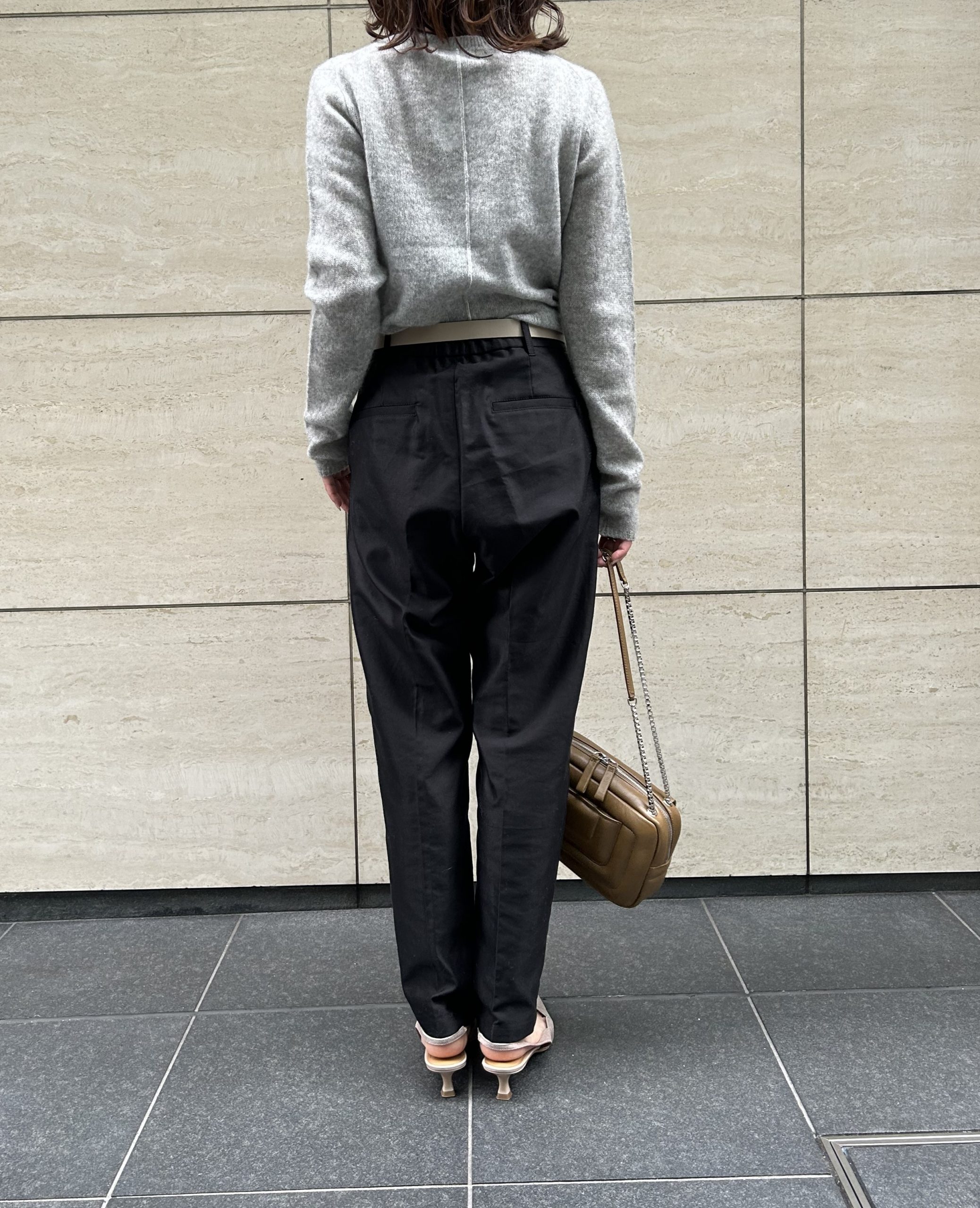 ADAWAS×eclatアダワス【別注】カシミヤシアーニット￥25,300（税込）カラー：ピンク、グレー、イエロー