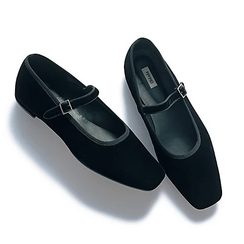 スニーカー・ブーツ・ローファーetc...足元からアップデート！今季の最愛シューズ、総まとめ