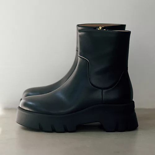 Gianvito Rossi
コンバットブーツ
￥202,400