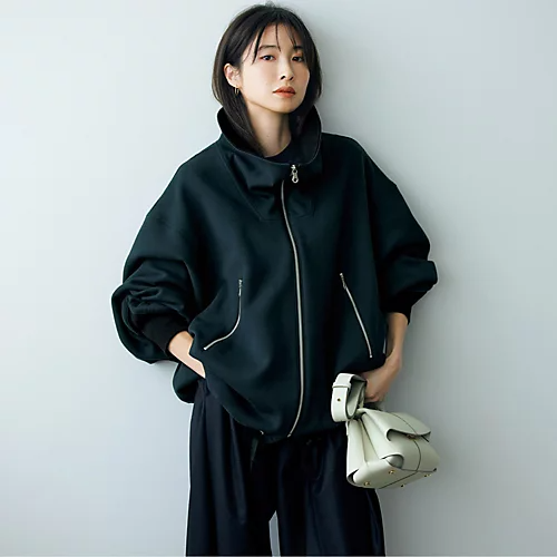 KATHARINE HAMNETT×eclat
ハイネックZIPジャケット
￥59,400