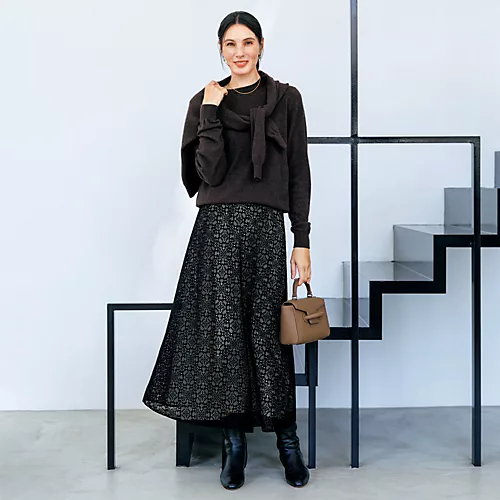 MOGA×eclat
【別注】ジオメトリックレーススカート
￥37,400