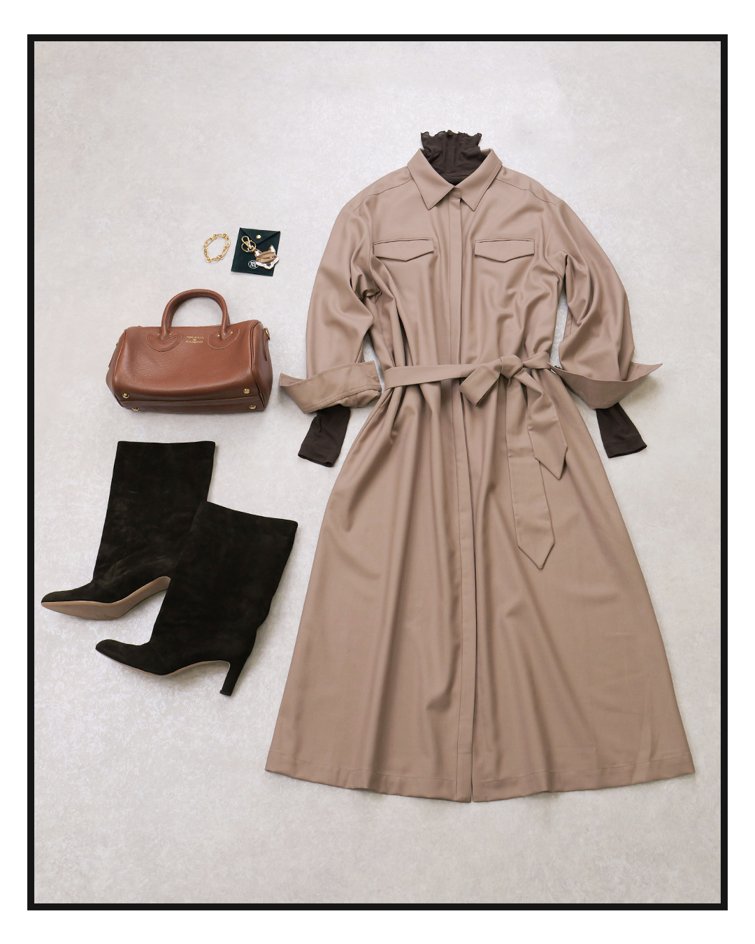 一枚で垢抜ける！秋の「シャツワンピース」着こなしアイデア4選【40代ファッション】