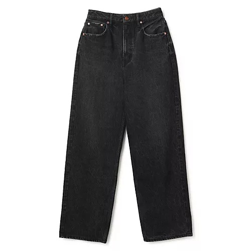 軽くてあったか♡「映えアウター」を手に入れる