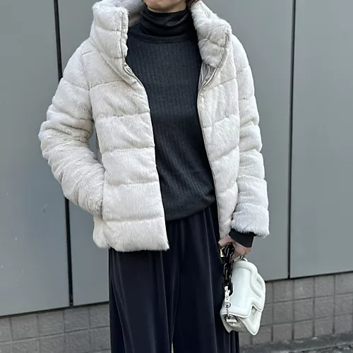 HERNO
エコファーショート丈ダウン
￥141,900