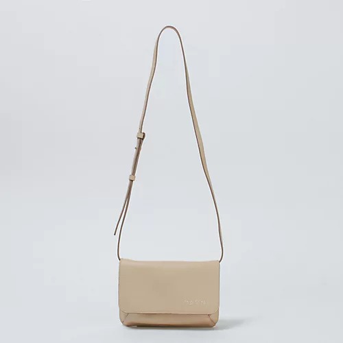 人気ブランドの「どこか華やか」ニット６選♡