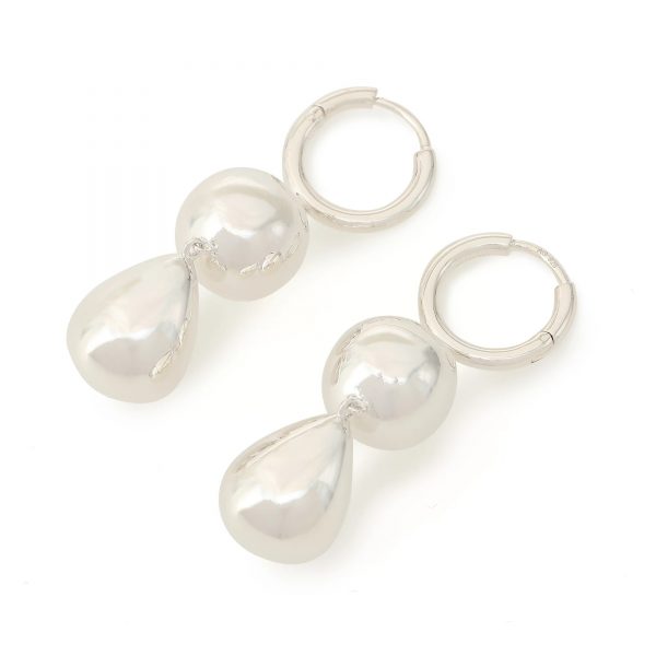 LIE STUDIO

THE CATHRINE EARRINGS

￥35,200