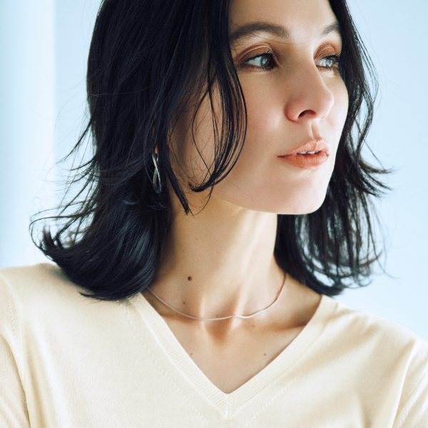 【50代 ニット】E by eclat心地よさを極めた「カシミヤ名品」、誕生！ éclat2026年1月号特集