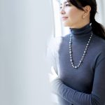 <span class="title">「ボン マジックの白蝶パールネックレス＆ピアス」50代からの名品ジュエリー éclat2026年1月号特集</span>