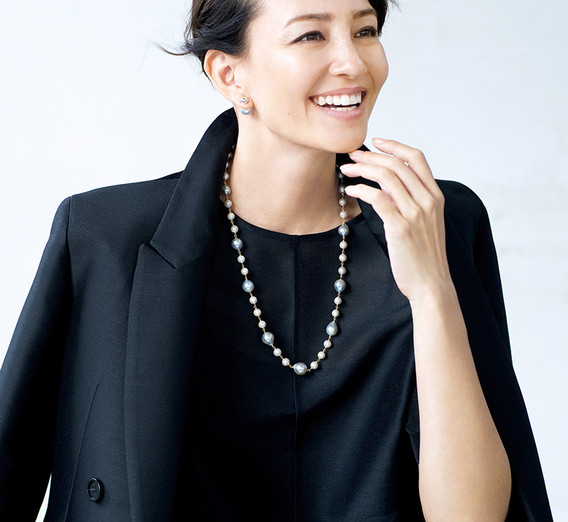 「ボン マジックの白蝶パールネックレス＆ピアス」50代からの名品ジュエリー éclat2026年1月号特集