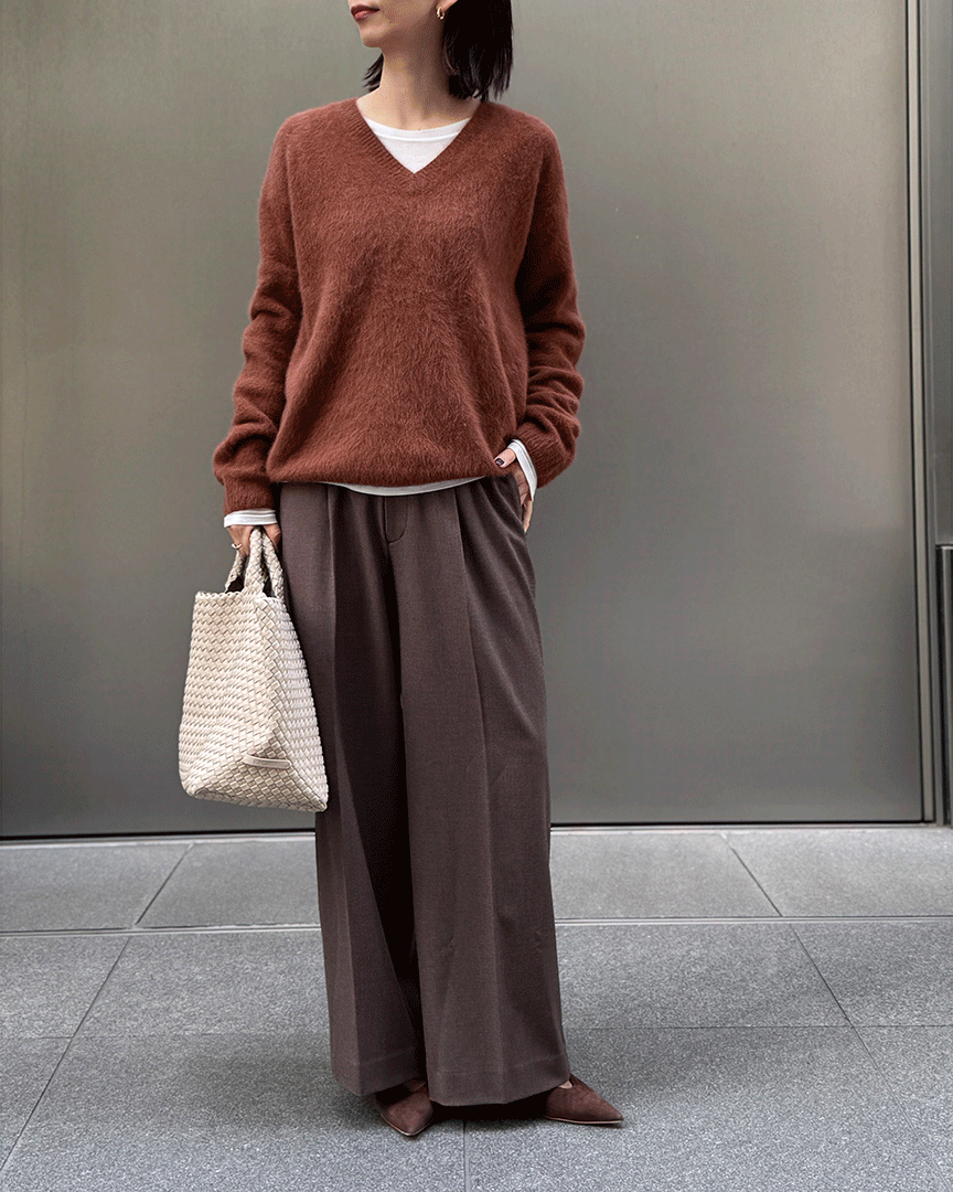 《スタッフ着用レビュー》品よく暖かい、冬の美脚パンツを検証！【M7days・40代ファッション】