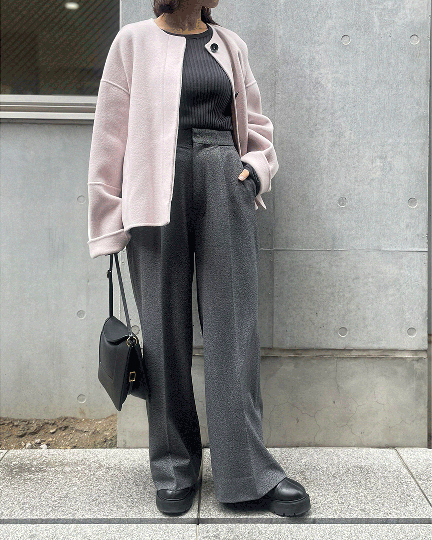 《スタッフ着用レビュー》品よく暖かい、冬の美脚パンツを検証！【M7days・40代ファッション】