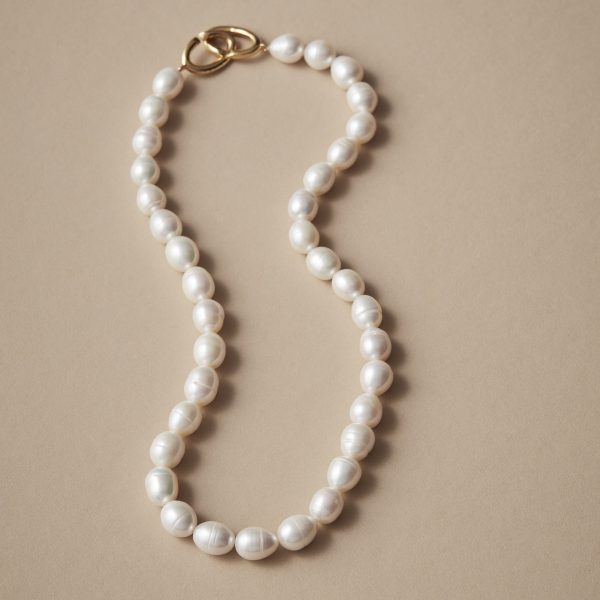 JU QUATRE（ジューカトル）のパールアクセサリーでシンプルを上品に。