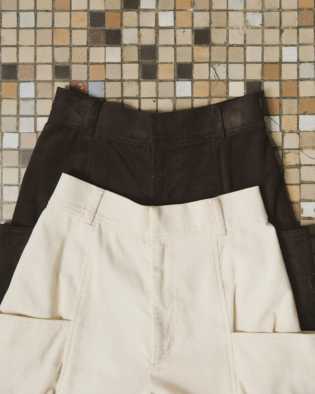 【suadeo】 進化系コーデュロイパンツで冬の着ぶくれゼロ宣言！| GOOD THINGS Vol.90