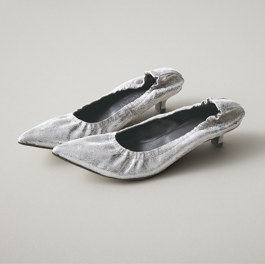 コルソローマ ノーヴェのシャーリングパンプスバッグ