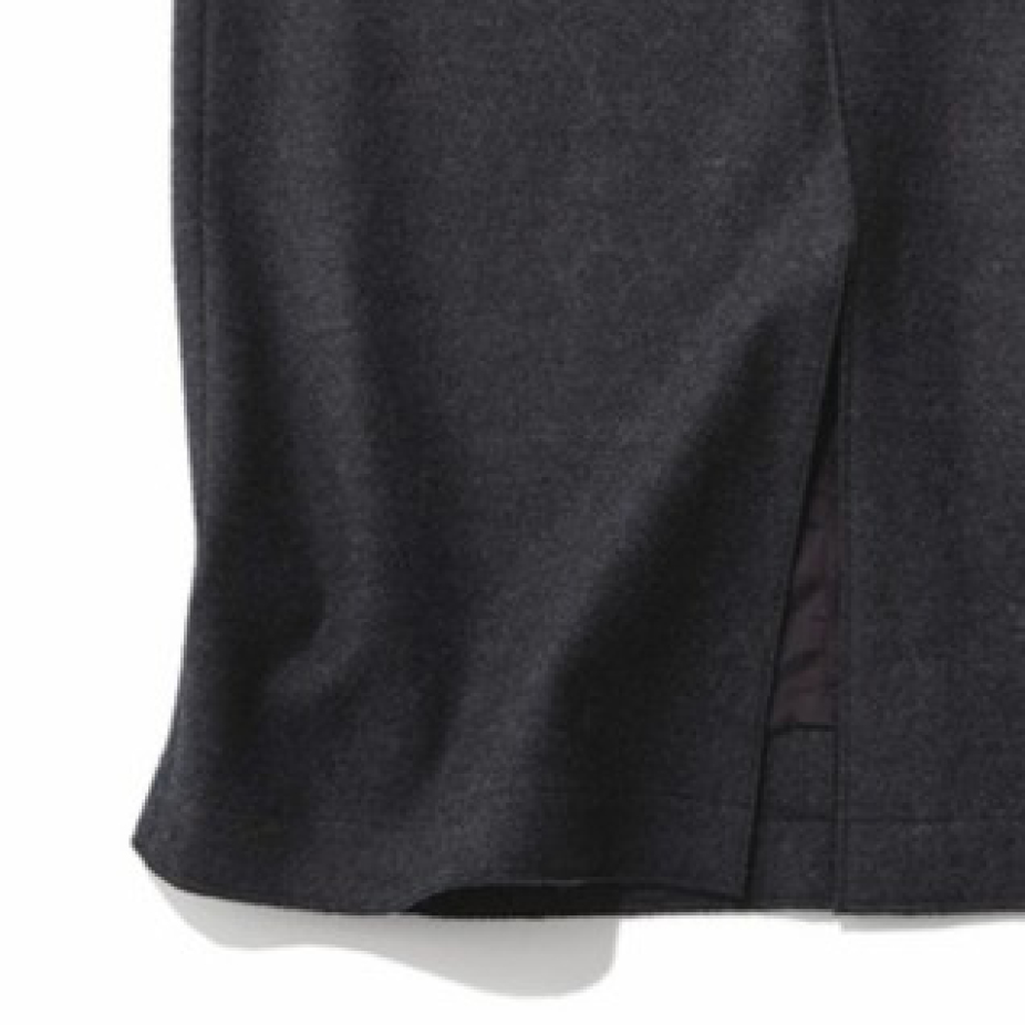 プルミエ アロンディスモンの【Marisol別注】ウールスムースタイトスカートサブカット