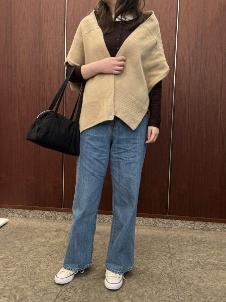 PROTAGONISTA
プロタゴニスタ
カーディガン風ストール
￥31,900（税込）
カラー：ベージュ