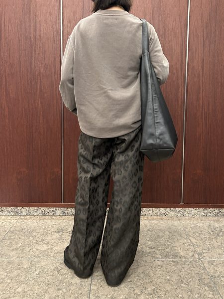 E by eclat
イーバイエクラ
レオパードジャカードパンツ
￥19,800（税込）
カラー：ブラウン、ネイビー