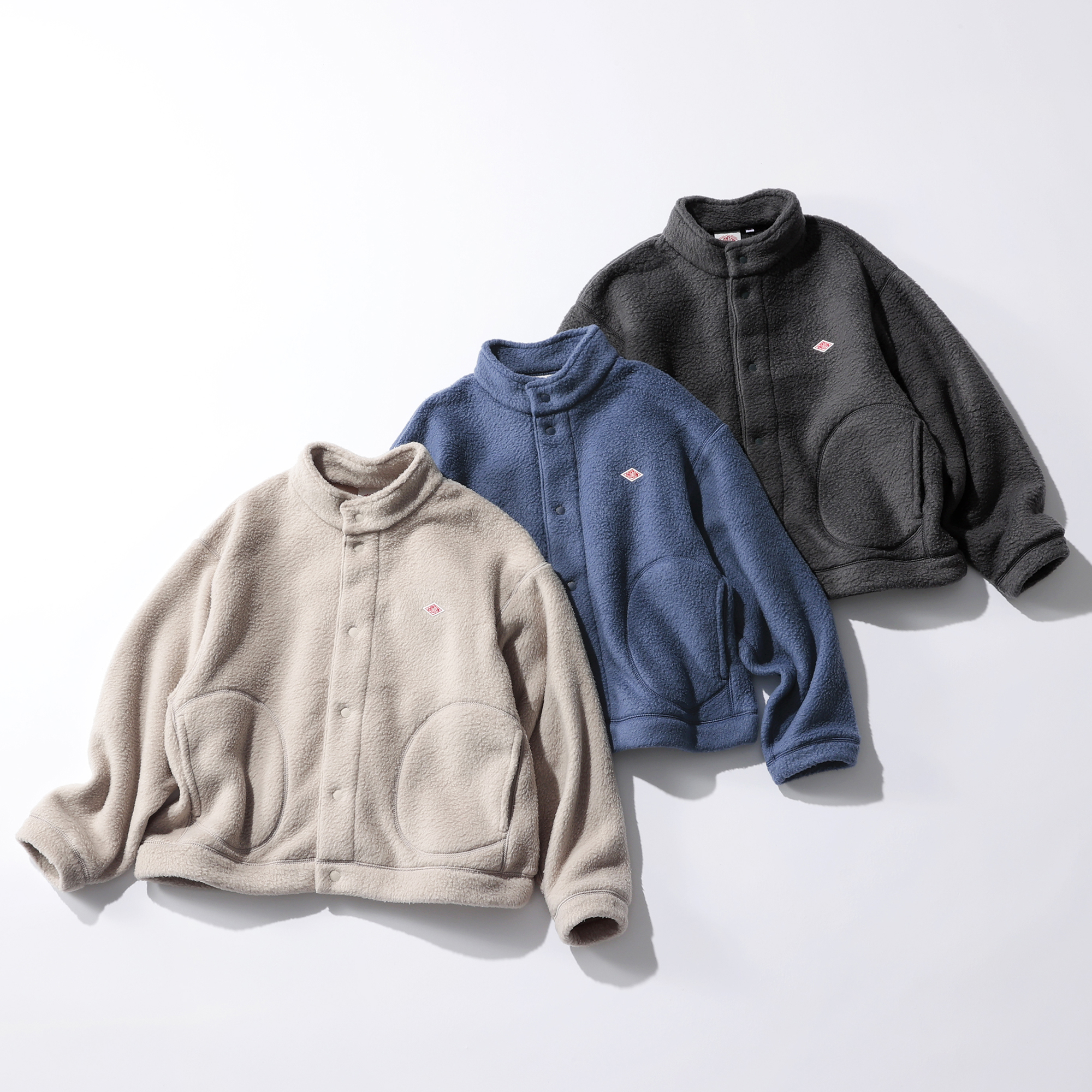 軽くてあったか♡「映えアウター」を手に入れる